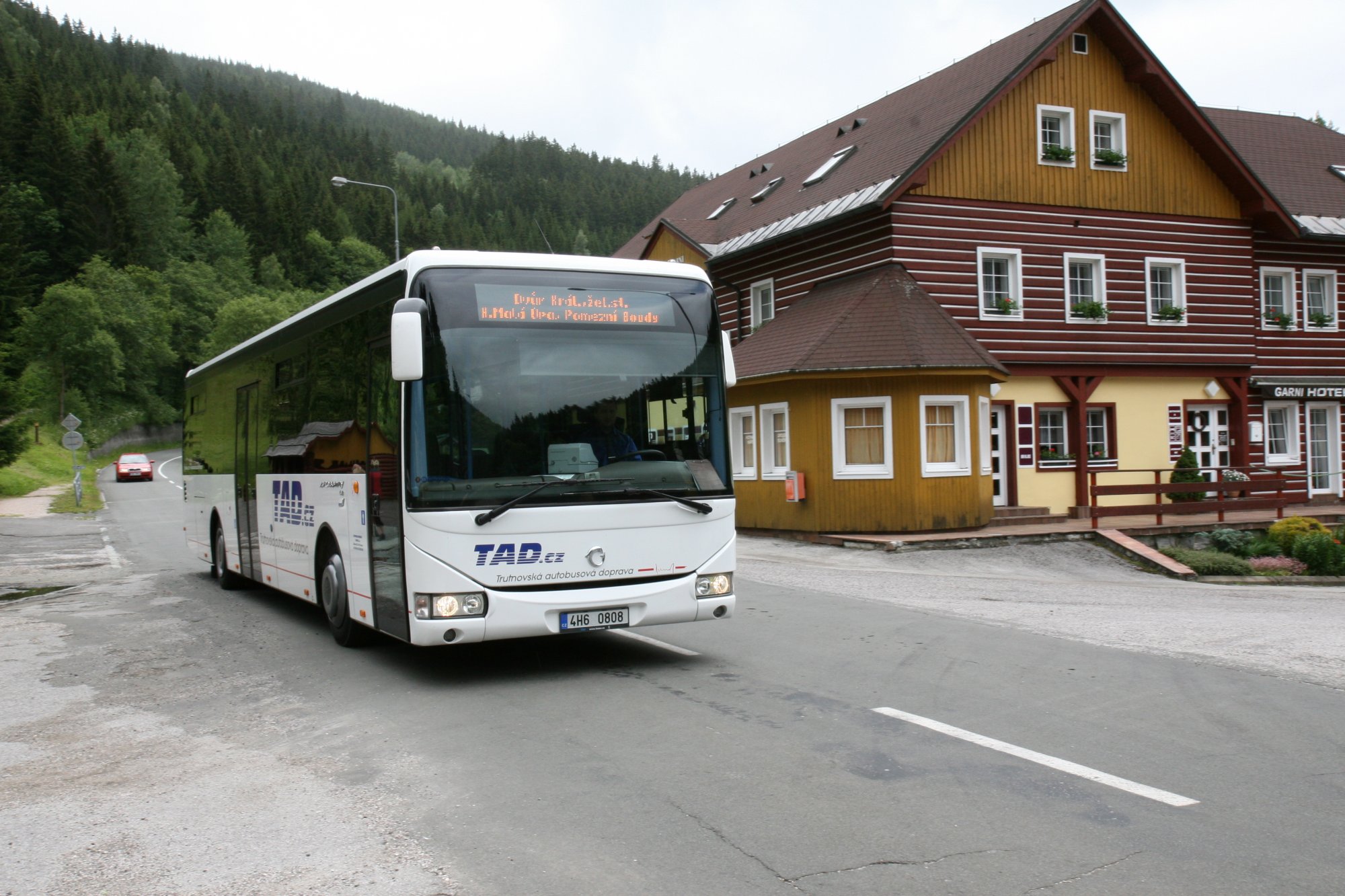 Středočeský kraj selhává v zajištění dopravní obslužnosti