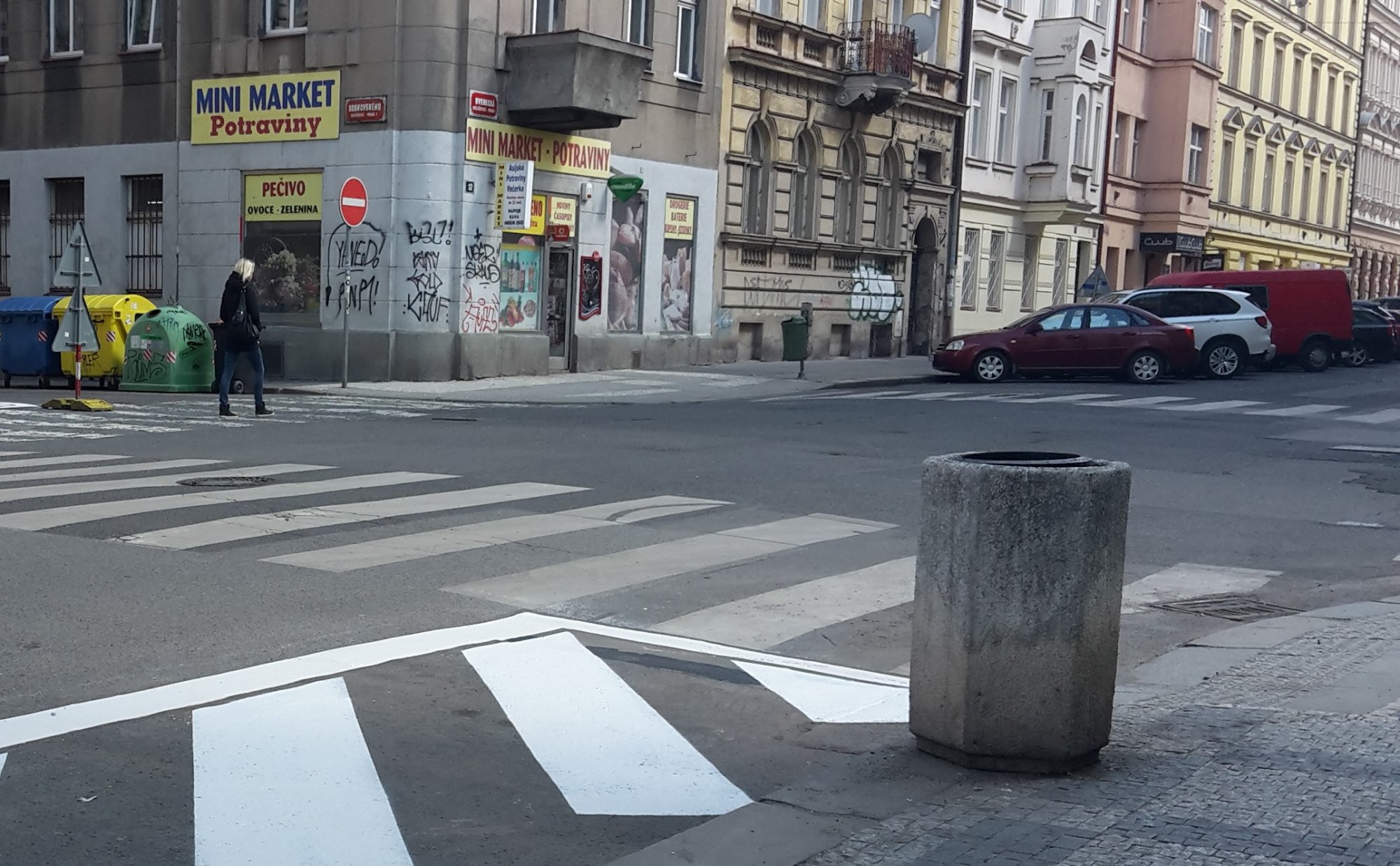 Jak hodnotíte činnost městské společnosti 7U, jejímž prostřednictvím se zajišťují úklidy chodníků na Praze 7?