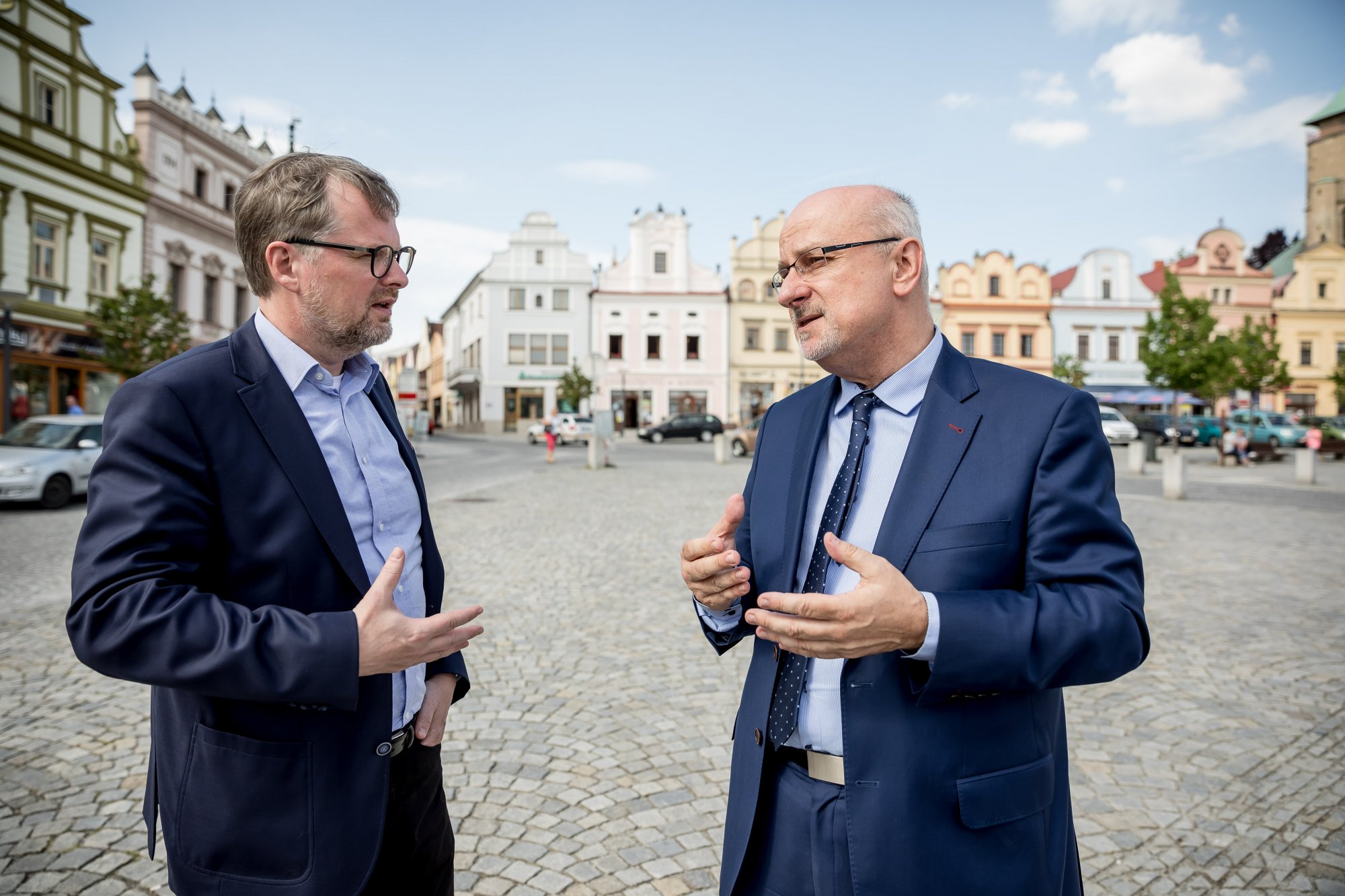 Práce starosty a senátora mají k sobě velmi blízko, řada věcí se tu propojuje