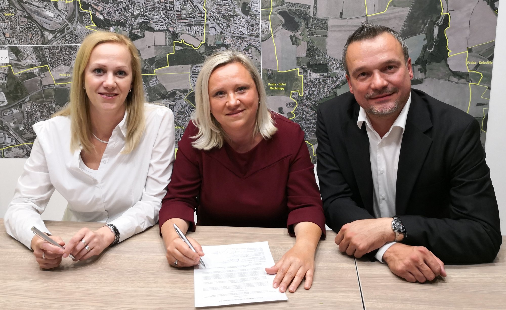 VLASTA, Piráti a ODS vyzvali dosluhující Radu Prahy 10 k maximální zdrženlivosti