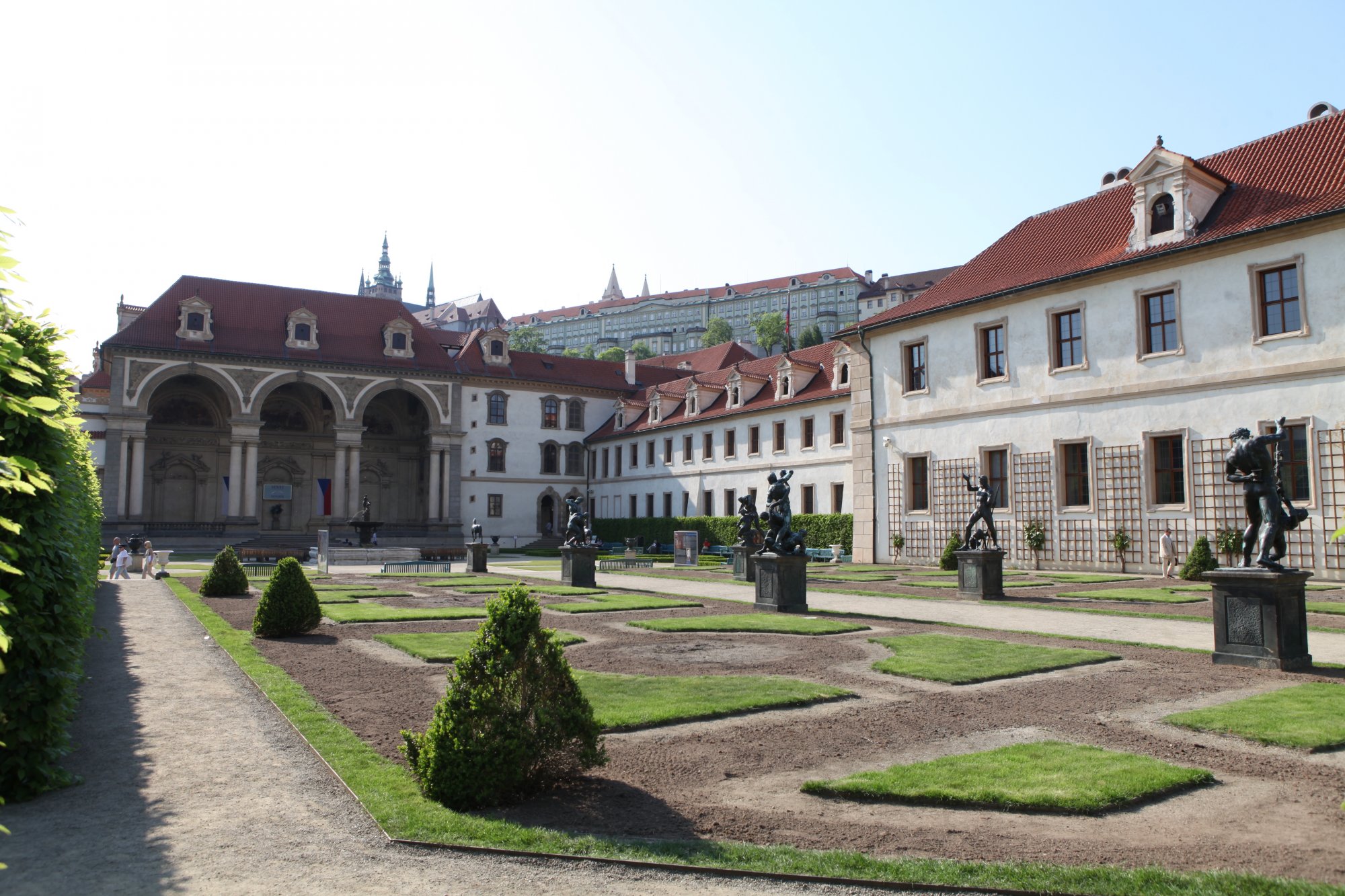 Zemanův mluvčí Ovčáček zpochybnil legitimitu Senátu, přitom sám sebe usvědčil z nesmyslu