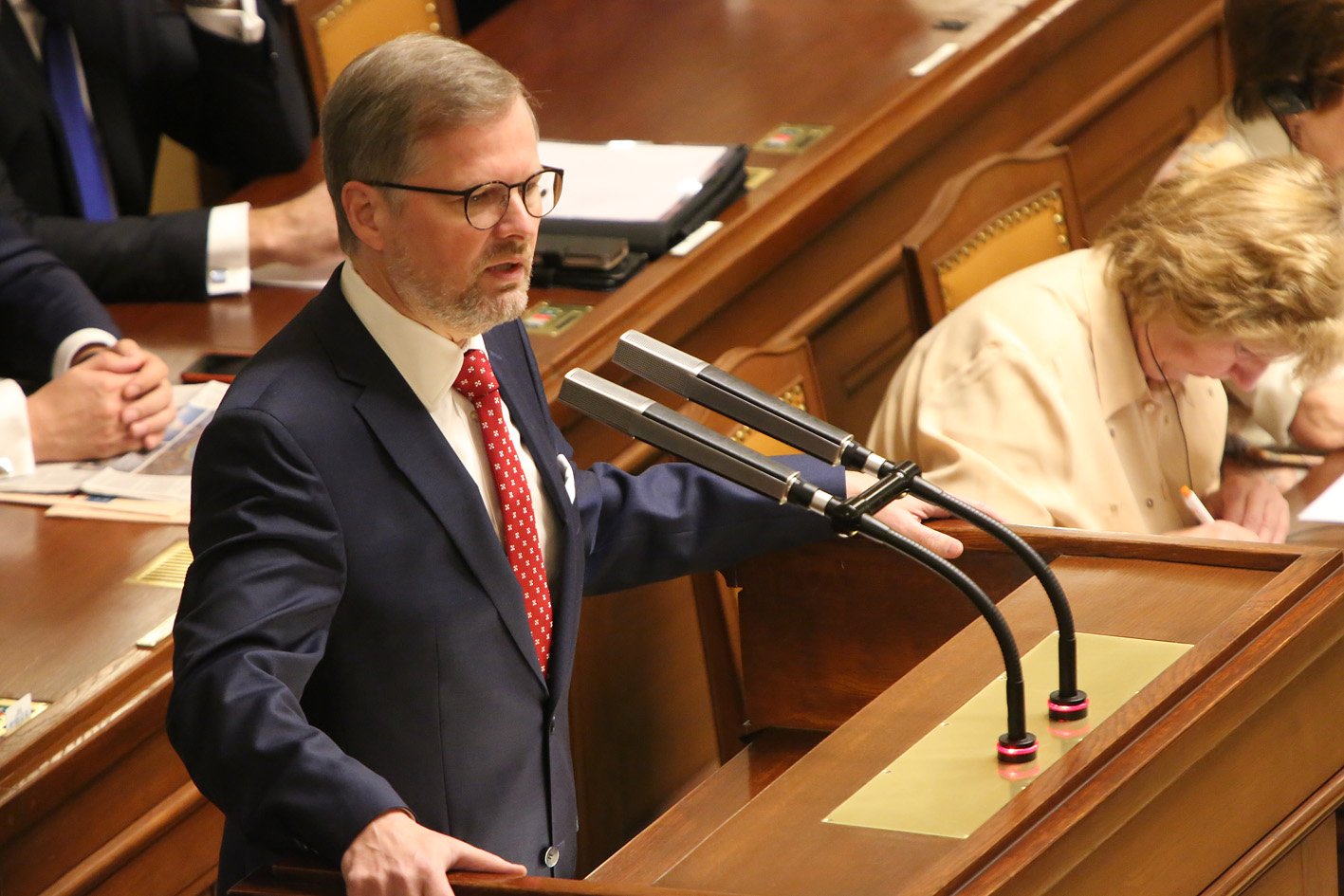 Na mimořádné schůzi chceme vládu dotlačit k zajištění dostatku peněz na sociální služby