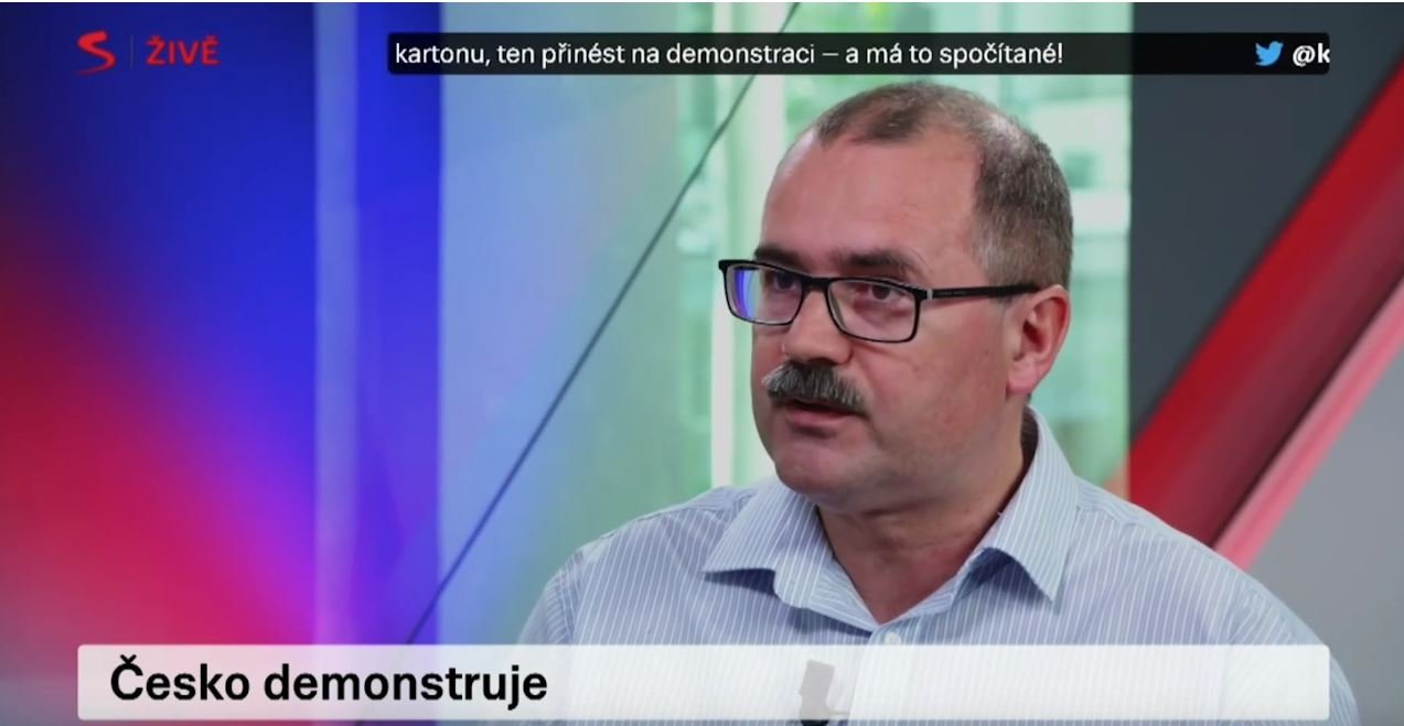 Speciál Seznam TV k demonstraci na Letné