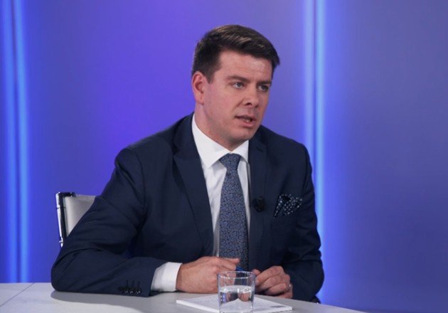 Duel Seznam.tv: Budou muset banky platit zvláštní daň?