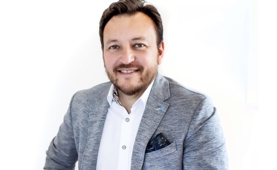 ODS DO BOJE O SENÁT V HRADCI KRÁLOVÉ POSÍLÁ PAVLA STAŇKA