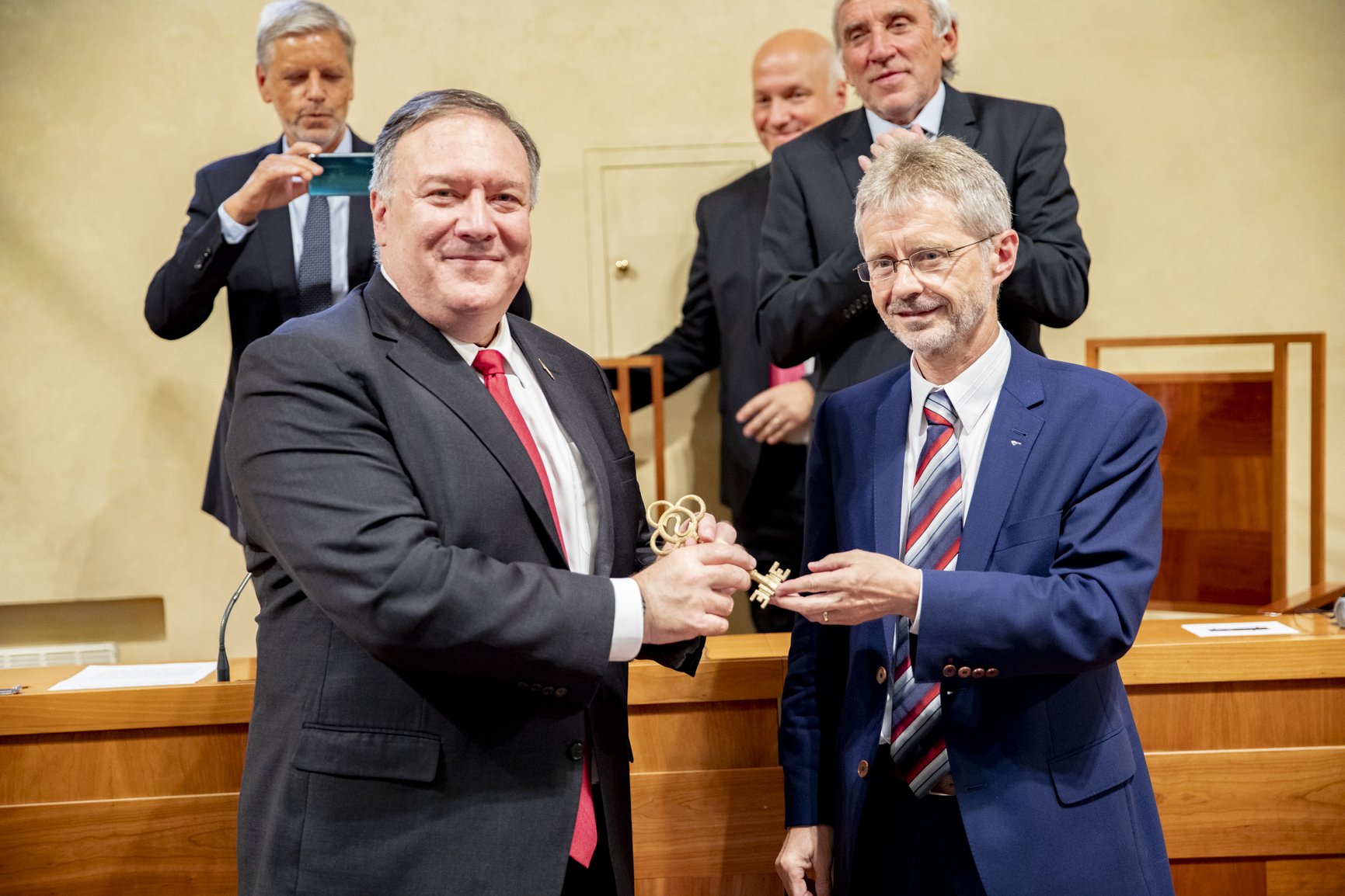 Český Senát přivítal amerického ministra zahraničí Michaela R. Pompea