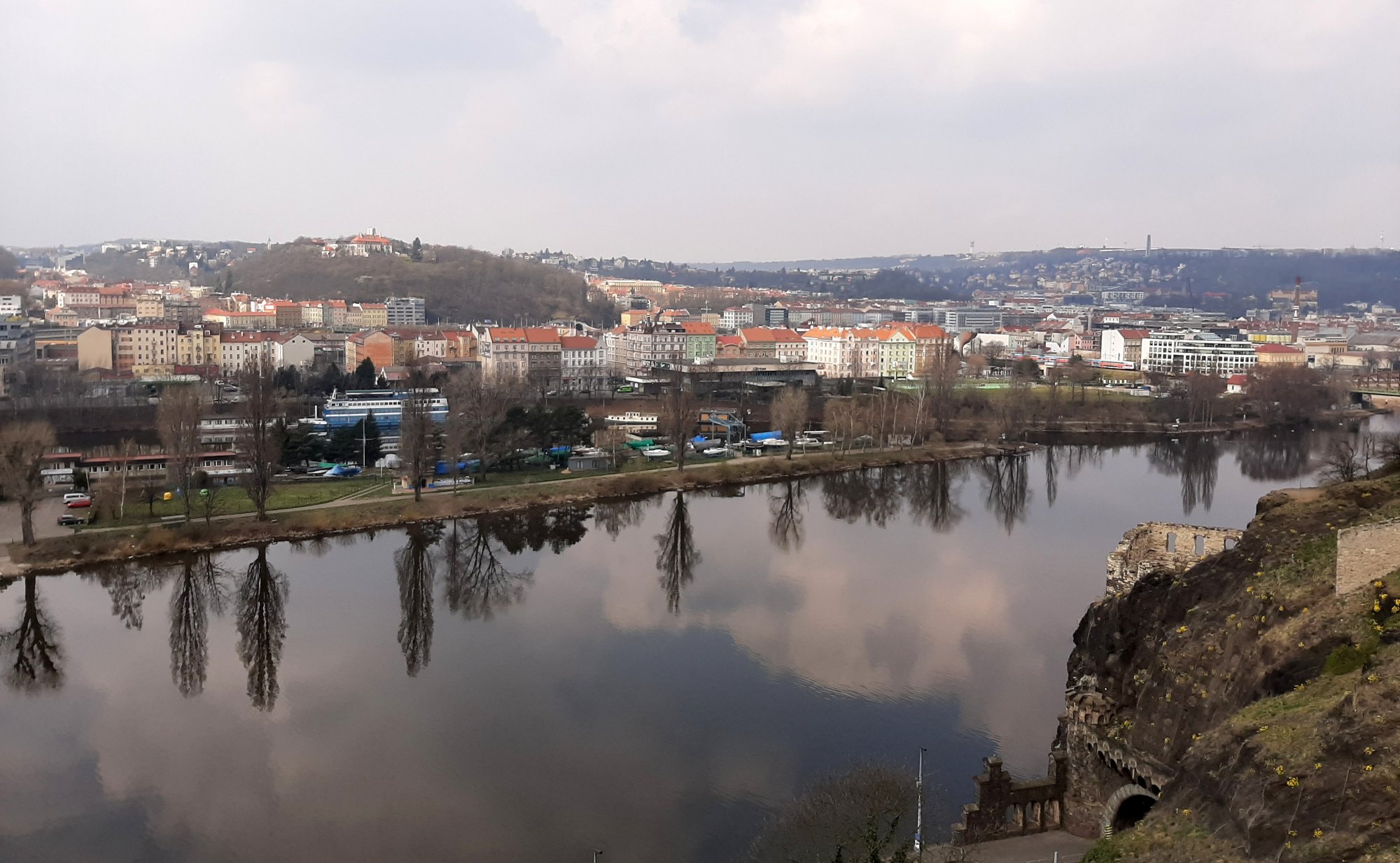 Uzavírky, školy, památky či kontejnery. Život občanů zjednoduší geoportál.