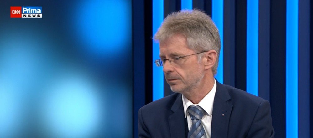 CNN Prima: Vláda měla důvěru Sněmovny a stejně covidovou pandemii nezvládla