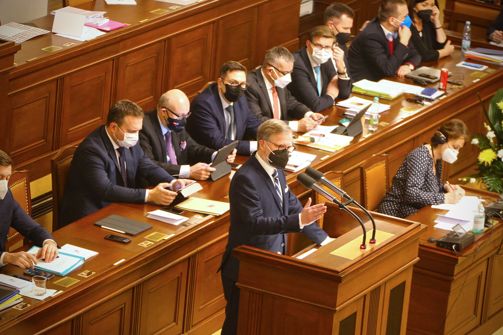 Vláda Petra Fialy získala důvěru Poslanecké sněmovny