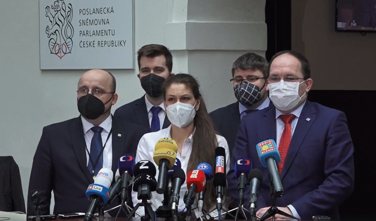 Koalice SPOLU a Piráti a Starostové: Poslanecká sněmovna schválila vládní novelu pandemického zákona