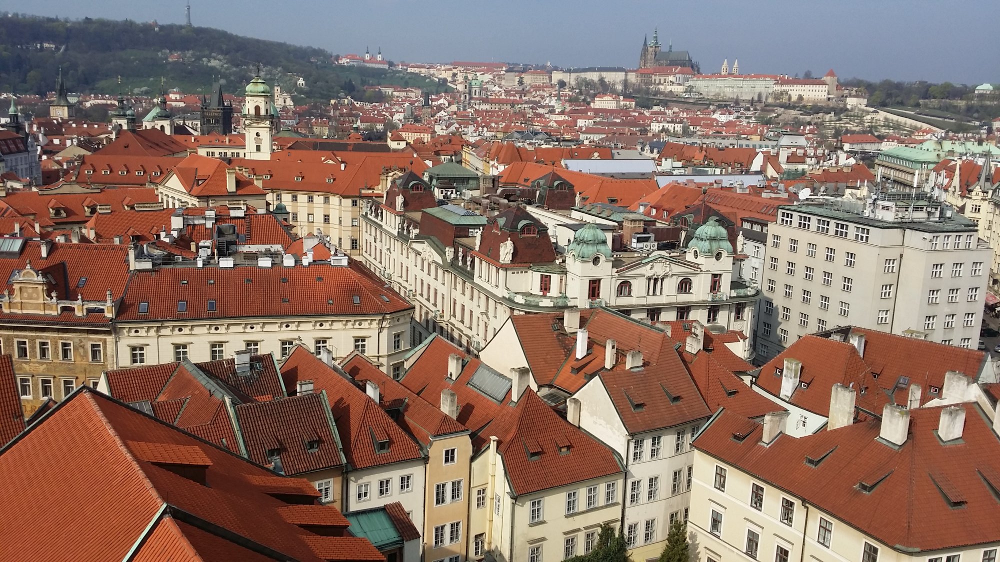 ODS Praha: Firmy obviněných v kauze dozimetr dodávají služby pražskému magistrátu i městským firmám