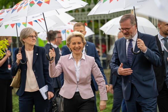 Česká republika se ujala předsednictví v Radě EU, vláda v Litomyšli jednala s předsedkyní a kolegiem Evropské komise