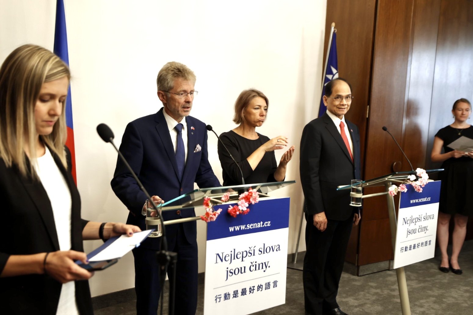 Na pozvání předsedy Senátu dorazila do Prahy parlamentní delegace z Taiwanu