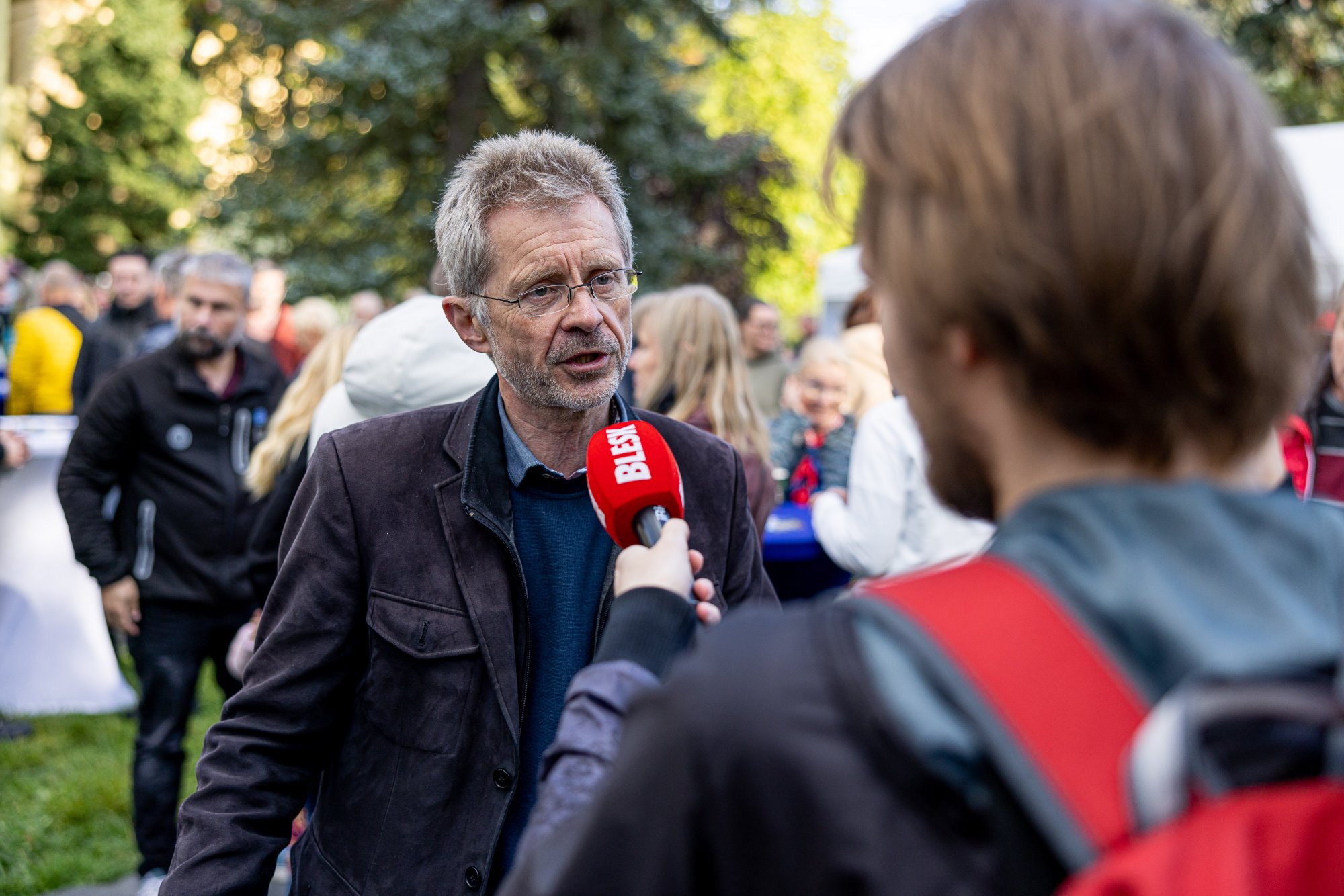 Lidé volili slušné chování i slušnou politiku