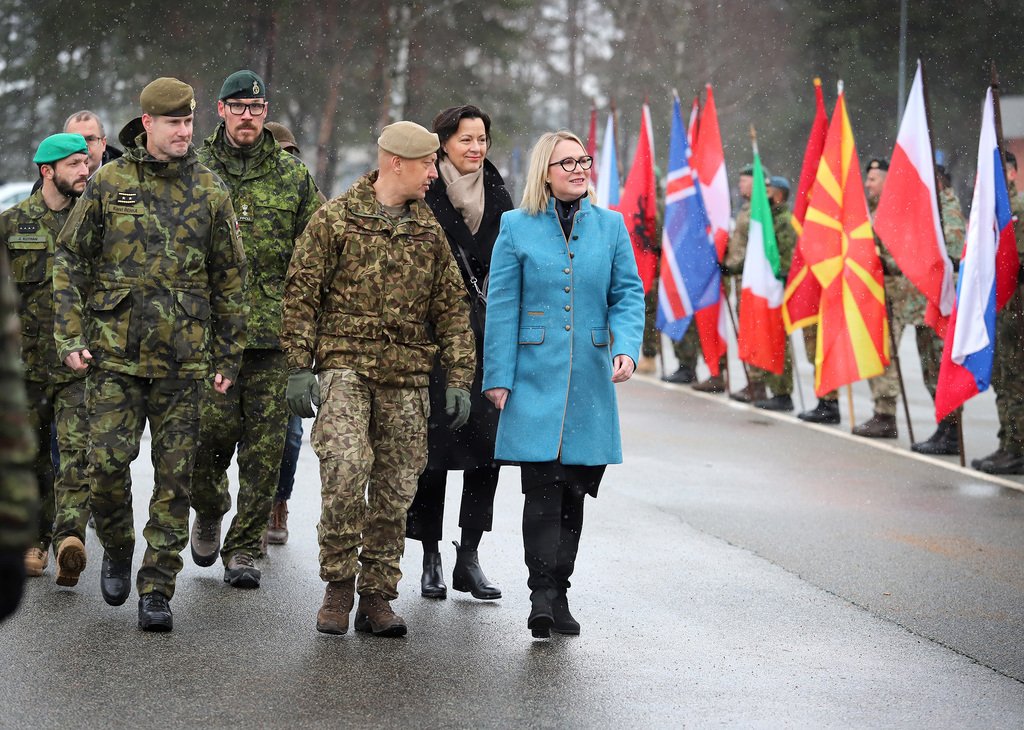 Ministryně obrany navštívila české vojáky v misích a jednala se svými protějšky v Litvě a Lotyšsku