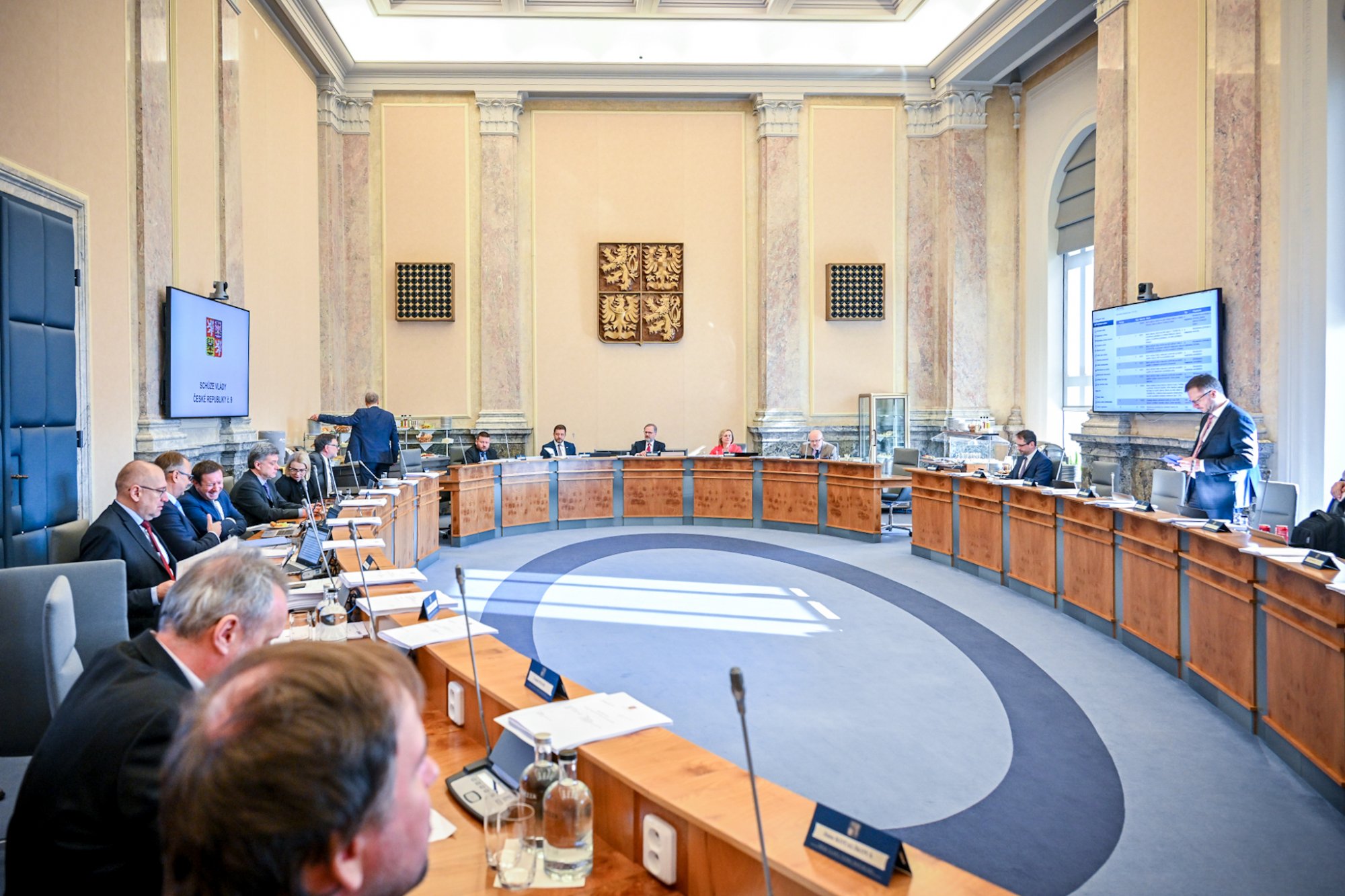 Vláda schválila aktualizaci svého programového prohlášení, navrhla i úpravy krizové legislativy