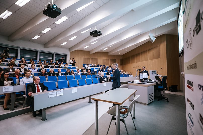 Cesta do Zlínského kraje splnila účel, jednání s místní samosprávou, veřejností, podpora vzdělávání i podnikání