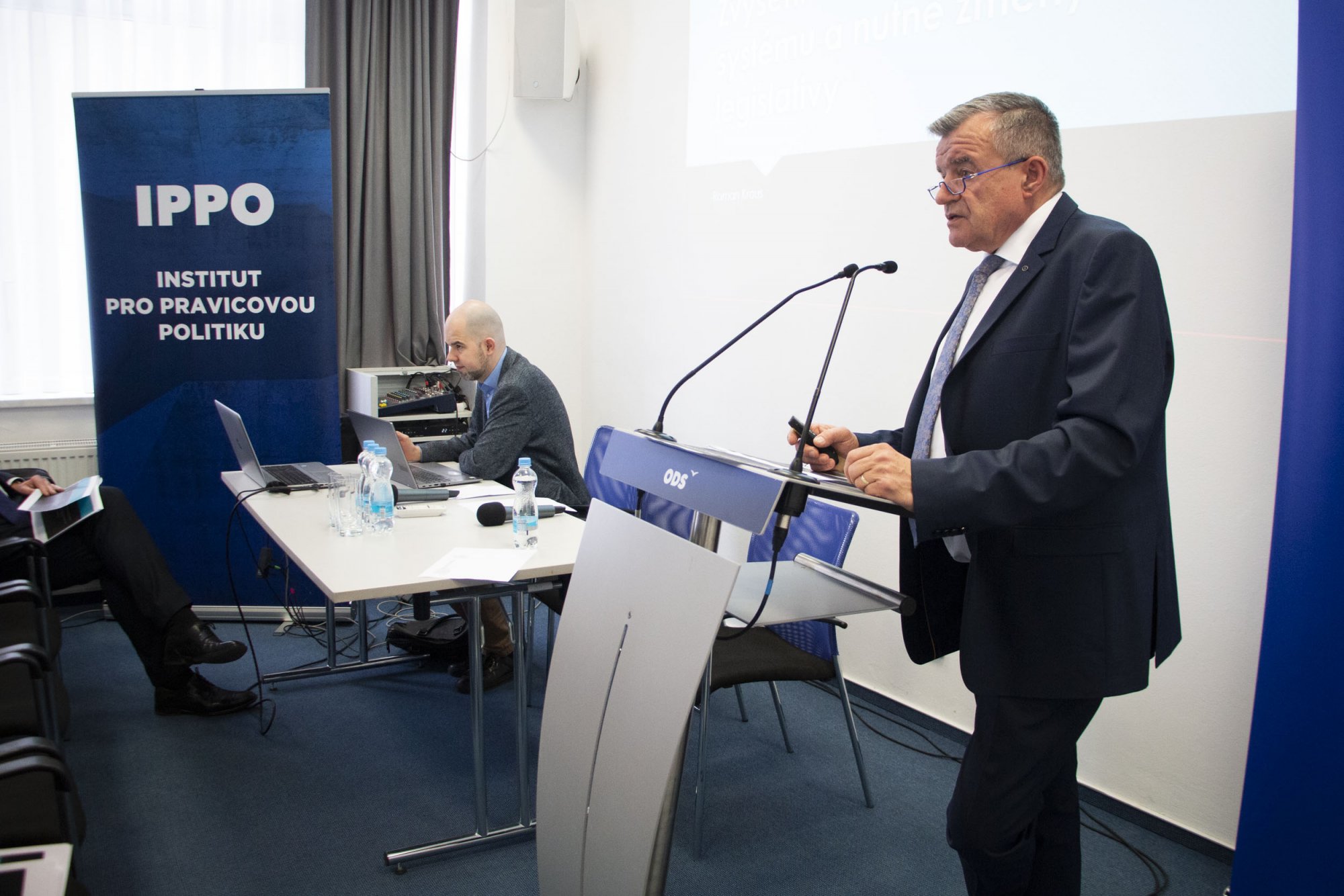 Zásadním tématem programového týmu ODS pro zdravotnictví na dílčí konferenci byl nedostatek lékařů v regionech