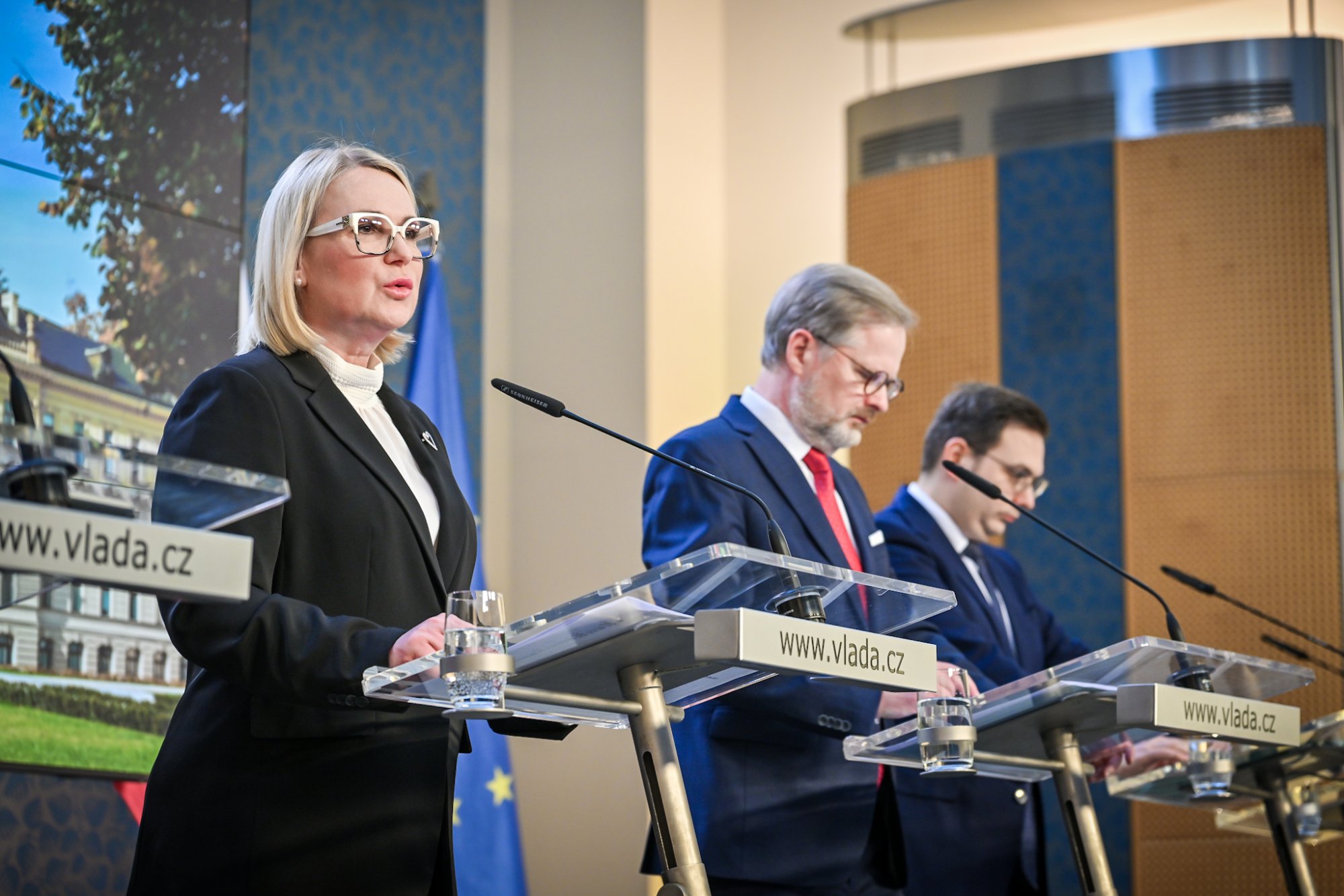 Vláda schválila dohodu o obranné spolupráci se Spojenými státy americkými
