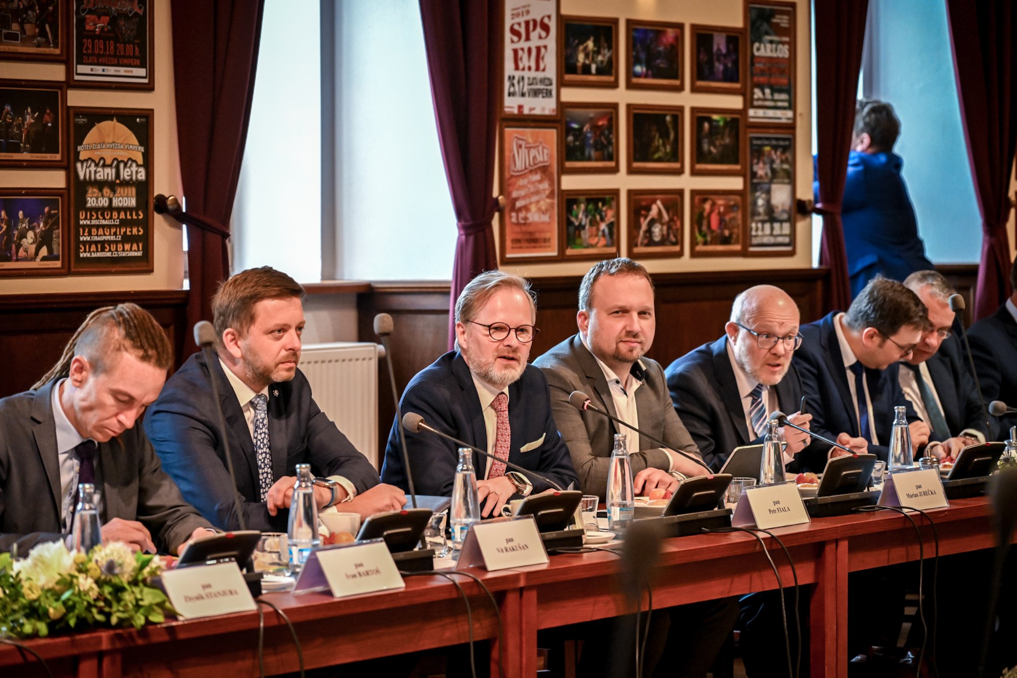 Vláda se na výjezdním zasedání ve Vimperku zabývala regionálními tématy Jihočeského a Plzeňského kraje