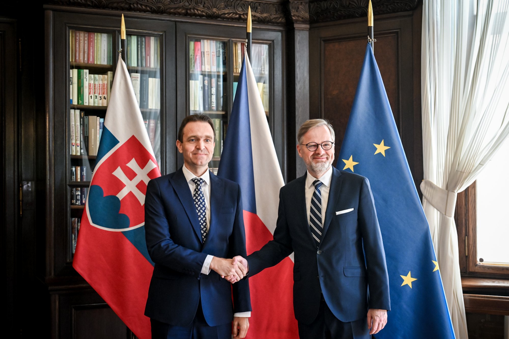 Premiéři ČR a Slovenska jednali v Praze o posílení obranné spolupráce a řešení nelegální migrace