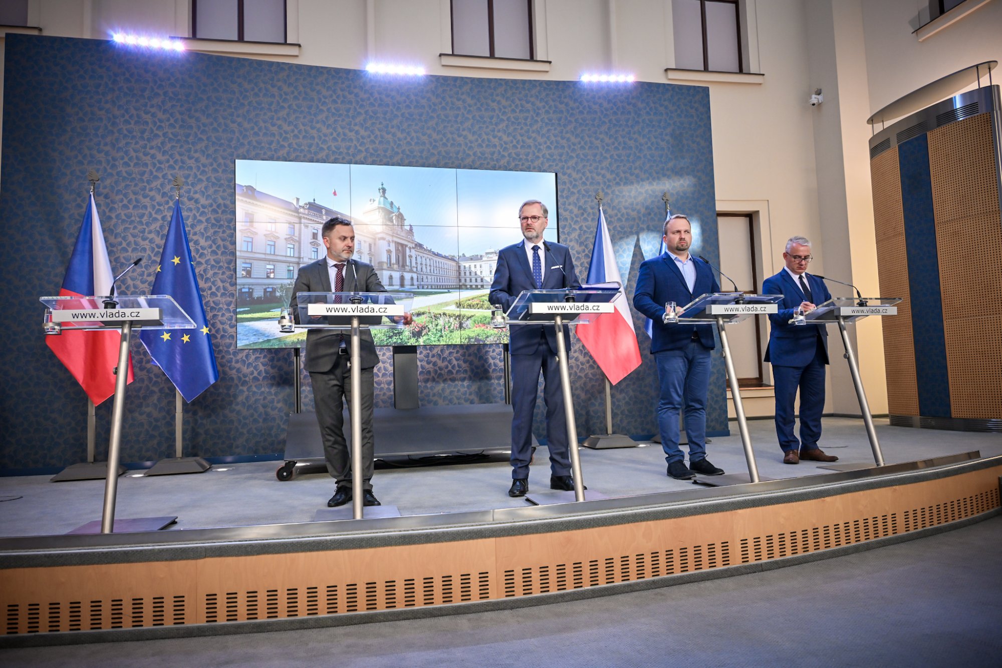Tripartita jednala o podpoře exportu českých firem i o přípravě státního rozpočtu