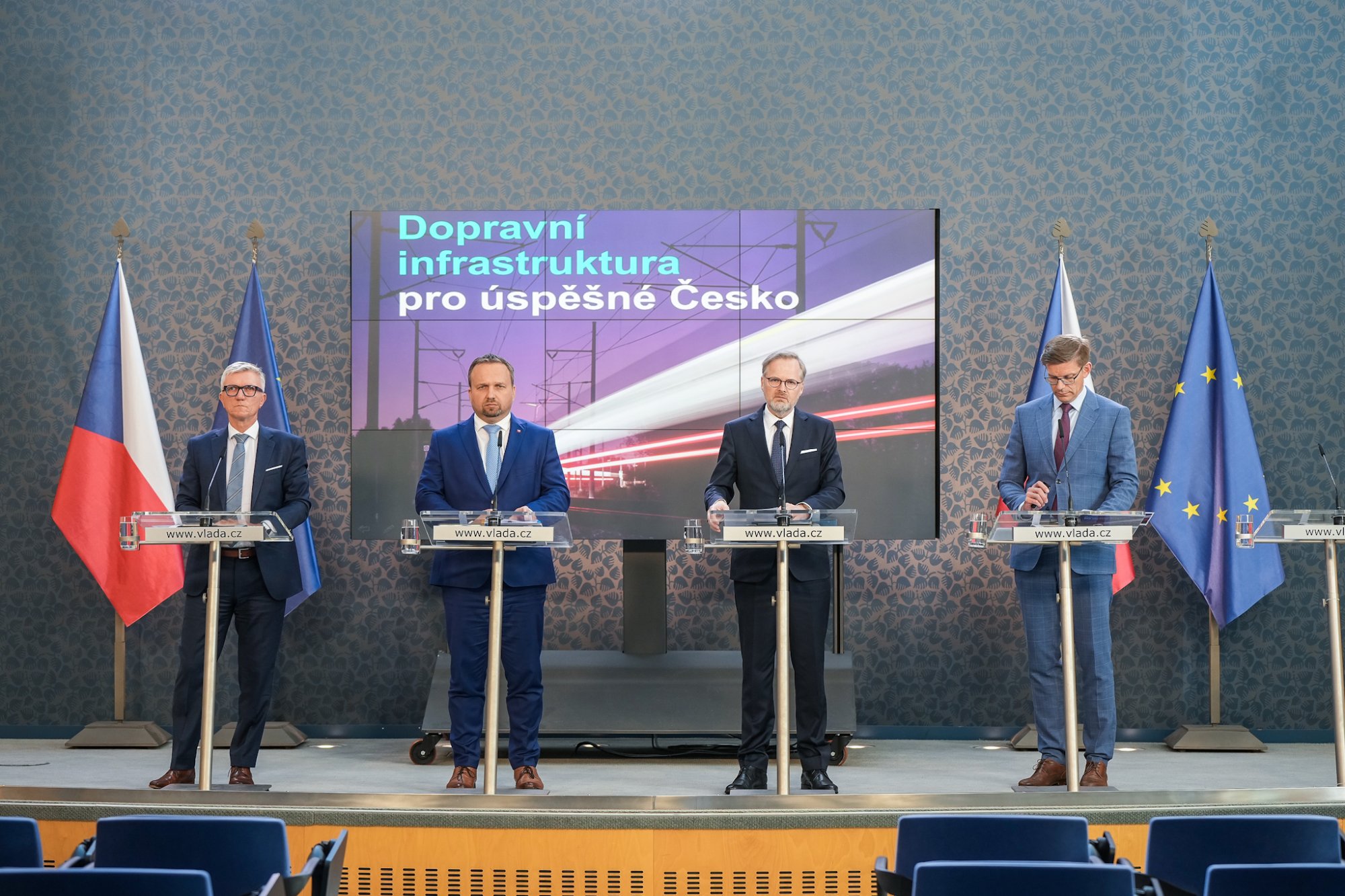 Úspěšné Česko do deseti let. Vládní výbor pro strategické investice poprvé zasedal