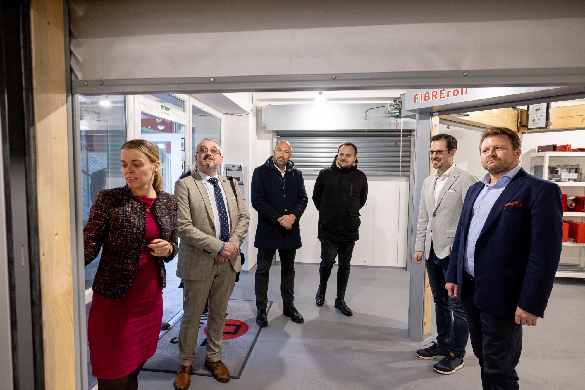 ODS blíž k Vám: Středočeští poslanci s Markem Bendou diskutovali se studenty o významu sametové revoluce, v Klecanech ocenili investice do školství