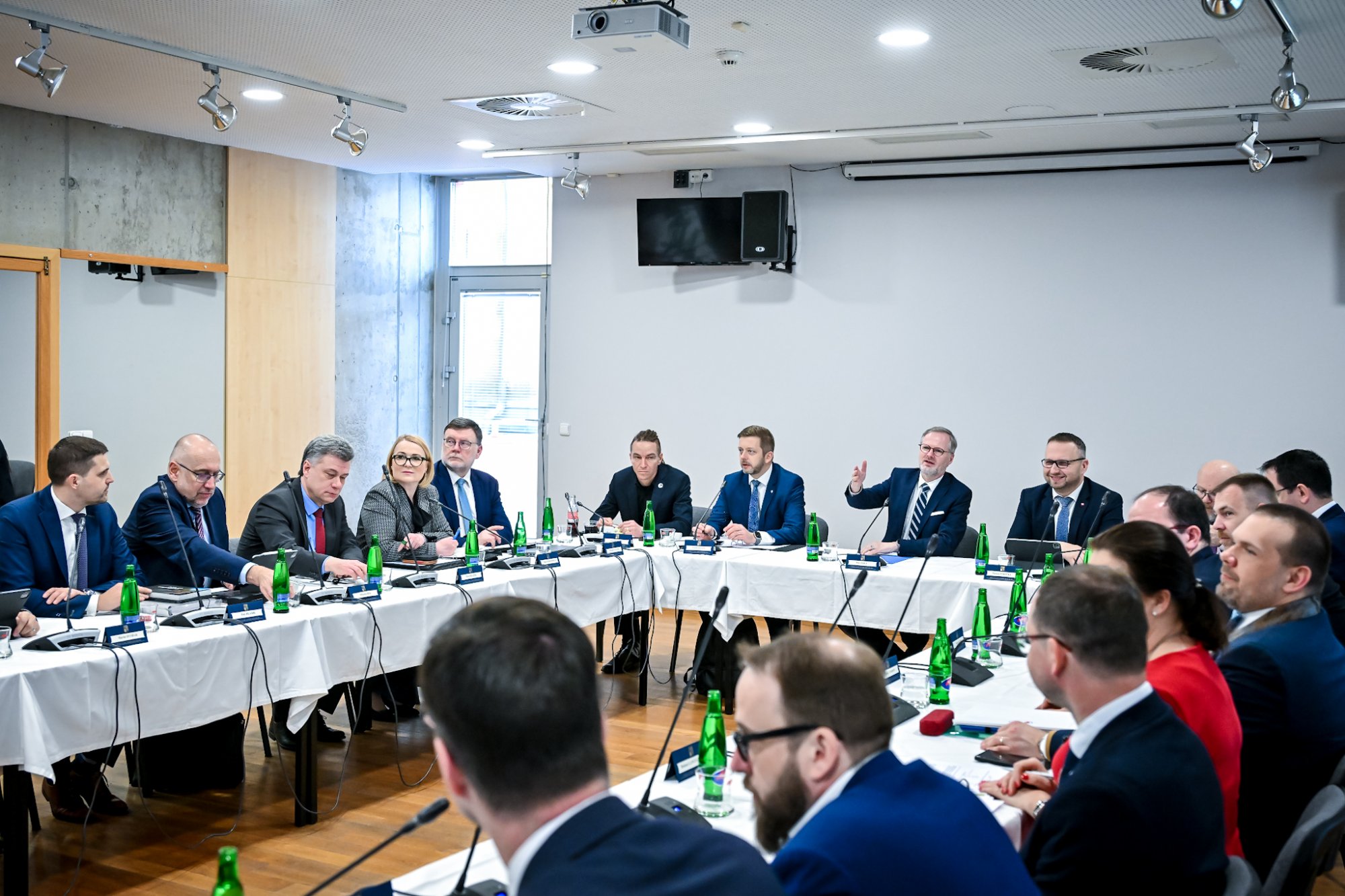 Vláda se na výjezdním zasedání v Jablonci zabývala problematikou Libereckého a Královéhradeckého kraje
