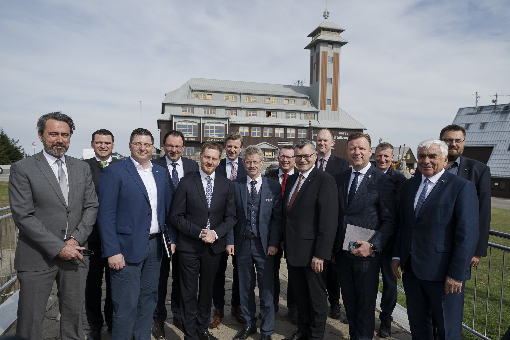 Migrace, spolupráce v oblasti polovodičů i integrovaného záchranného systému, nejen to byla témata prvního trojstranné jednání českého Senátu se Saskem a Bavorskem