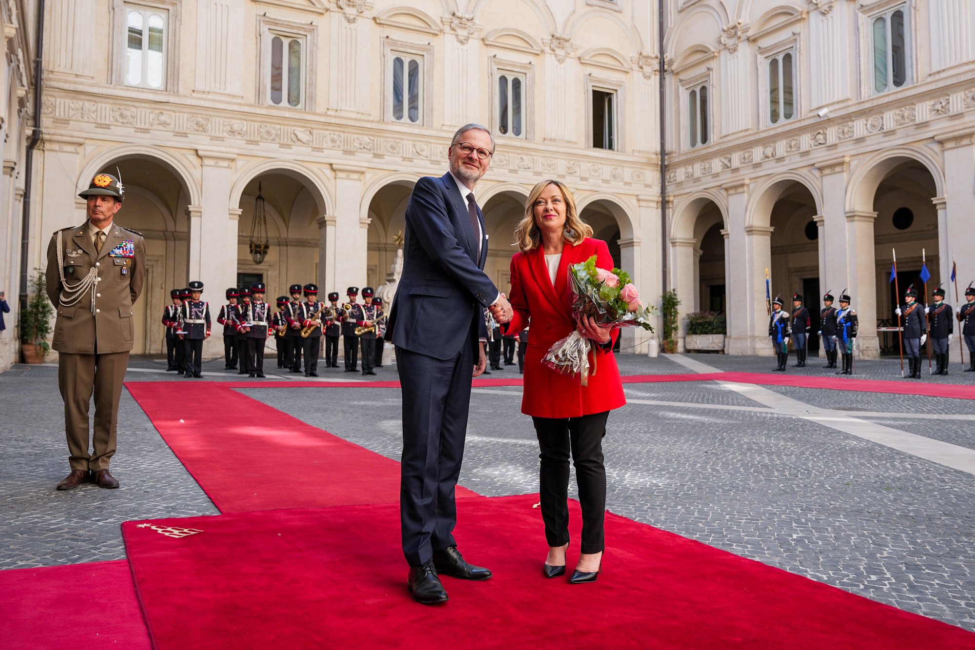 Premiér Fiala jednal v Římě s předsedkyní vlády Itálie Giorgiou Meloniovou o řešení nelegální migrace