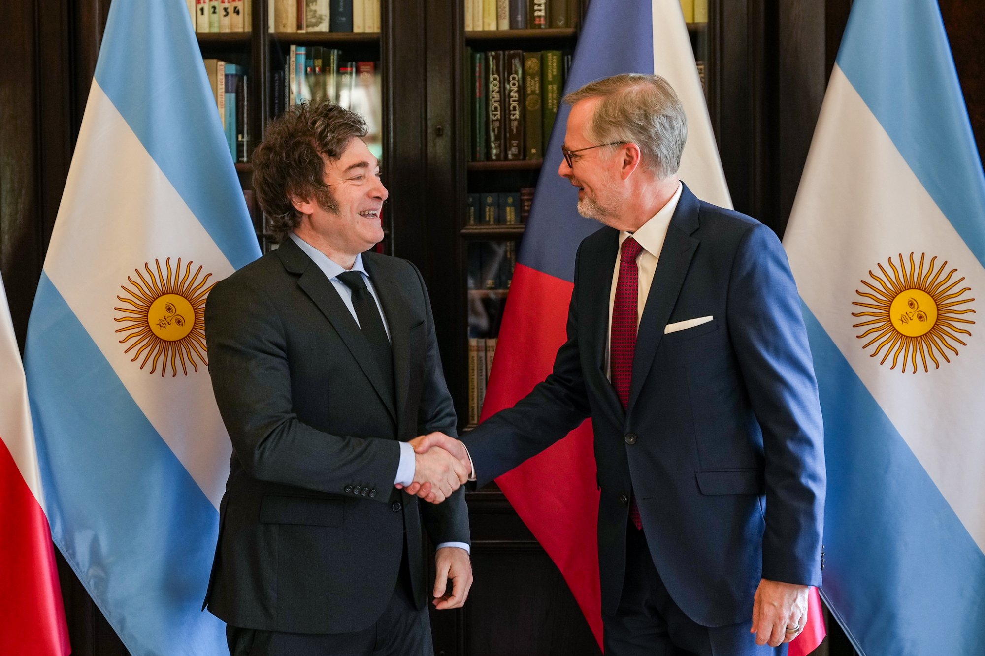 Premiér ČR Fiala a prezident Argentiny Milei jednali o rozšíření ekonomické spolupráce obou zemí