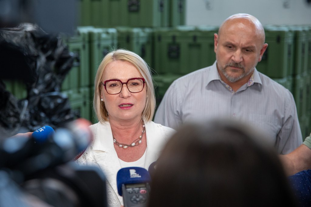 Ministryně obrany Černochová navštívila firmu vyrábějící drony podle zkušeností z Ukrajiny