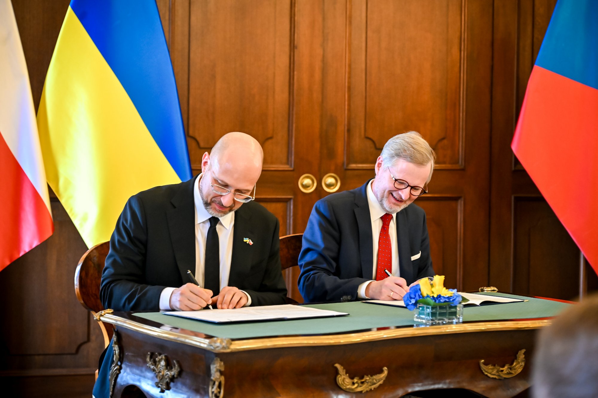 Vlády ČR a Ukrajiny jednaly o spolupráci v obraně, energetice a podpoře exportu