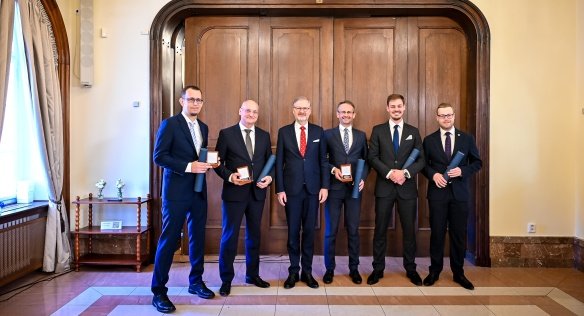 Boj proti extremismu, pomoc při evakuaci českých občanů ze zahraničí za krizových situací, podíl na posilování energetické bezpečnosti státu. Premiér Petr Fiala předal Cenu Bezpečnostní rady státu pro rok 2024