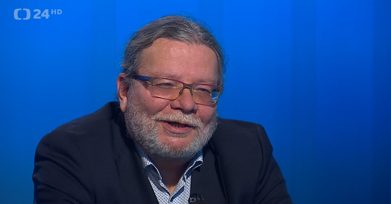 ČT24: Evropa nechce riskovat, u všeho musí mít kšandy a pásek, kritizuje Alexandr Vondra