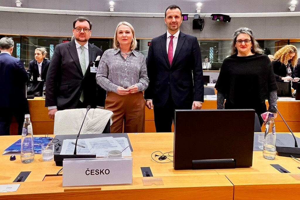 Ministryně obrany Jana Černochová se zúčastnila zasedání ministrů obrany členských zemí EU v Bruselu