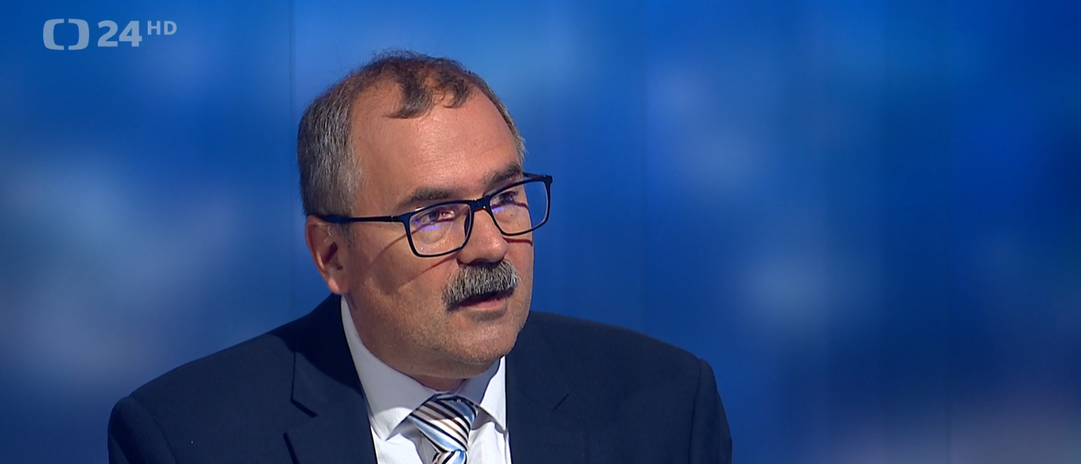 Trvalý mír, nebo konec bojů za každou cenu? Pavel Žáček diskutoval v Událostech, komentářích o schůzce Trumpa s Putinem