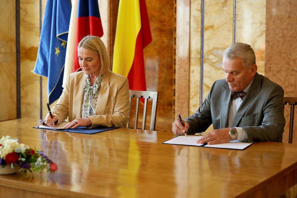 Ministerstvo obrany a hlavní město uzavřely společné memorandum o spolupráci. Věnuje se zejména otázkám majetku