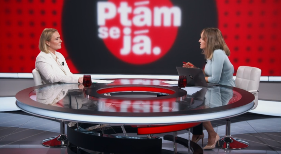 Seznam Zprávy: Česko by mohlo vojensky pomoci Ukrajině jako v Jugoslávii, říká Jana Černochová