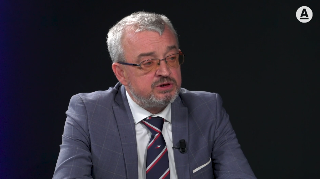 Spotlight: Poražené Česko sní marně. Budeme se divit, varuje Marek Benda před Okamurou a Babišem