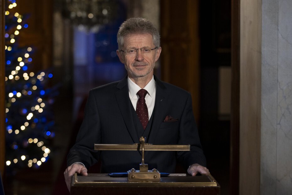 Předseda Senátu Miloš Vystrčil v adventním poselství vyzval k budování důvěry