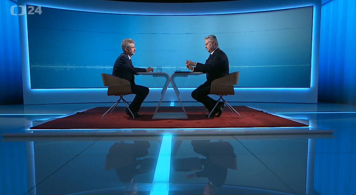 ČT24: Pokud chceme mít vliv na dodržování mezinárodního práva, musí se Evropa mobilizovat, být silná a jednotná, řekl k zásahu USA ve Venezuele Miloš Vystrčil