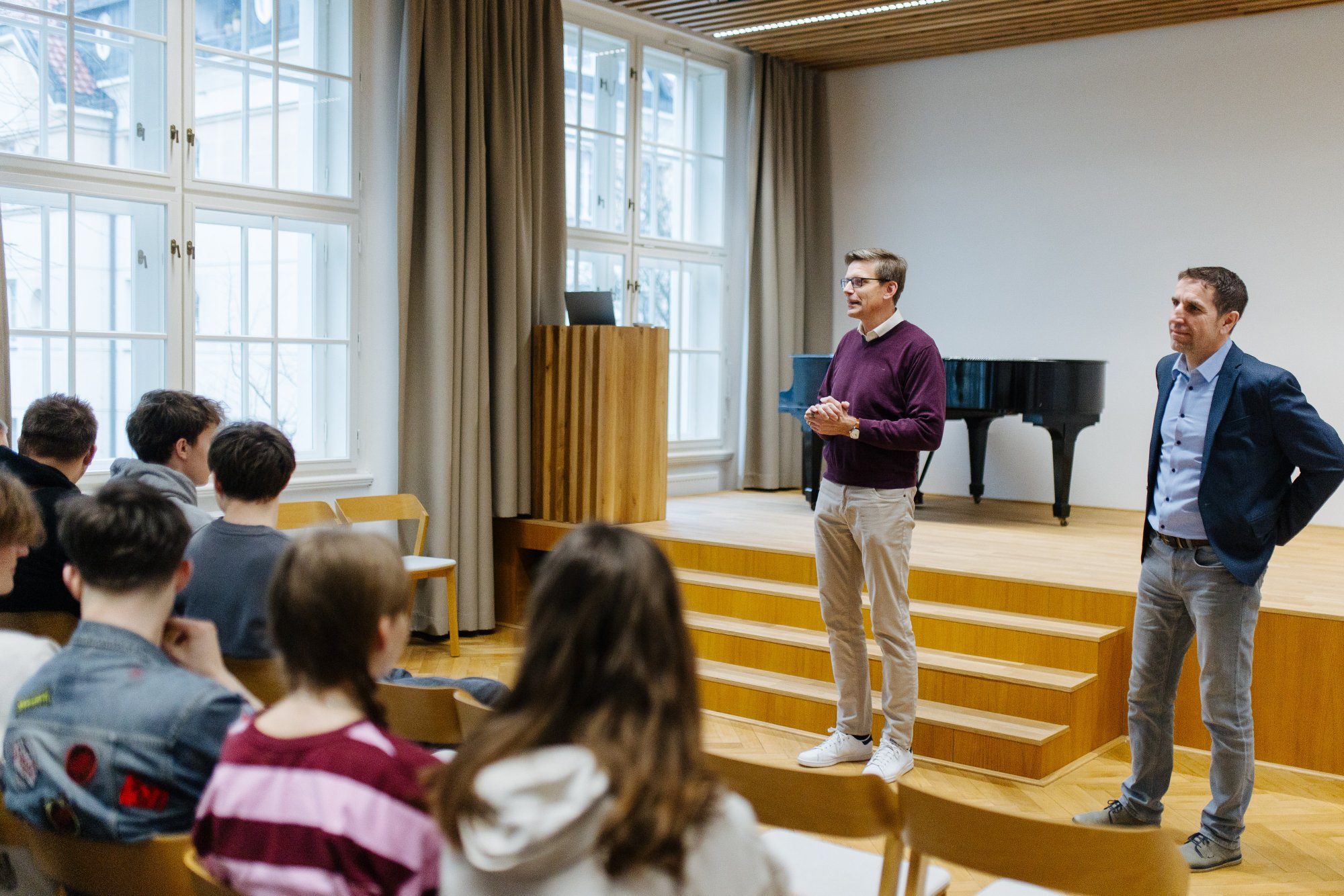 KUPKA JEDE ZA VÁMI: Martin Kupka navštívil Pardubický kraj, setkal se s podnikateli, studenty i mladou generací