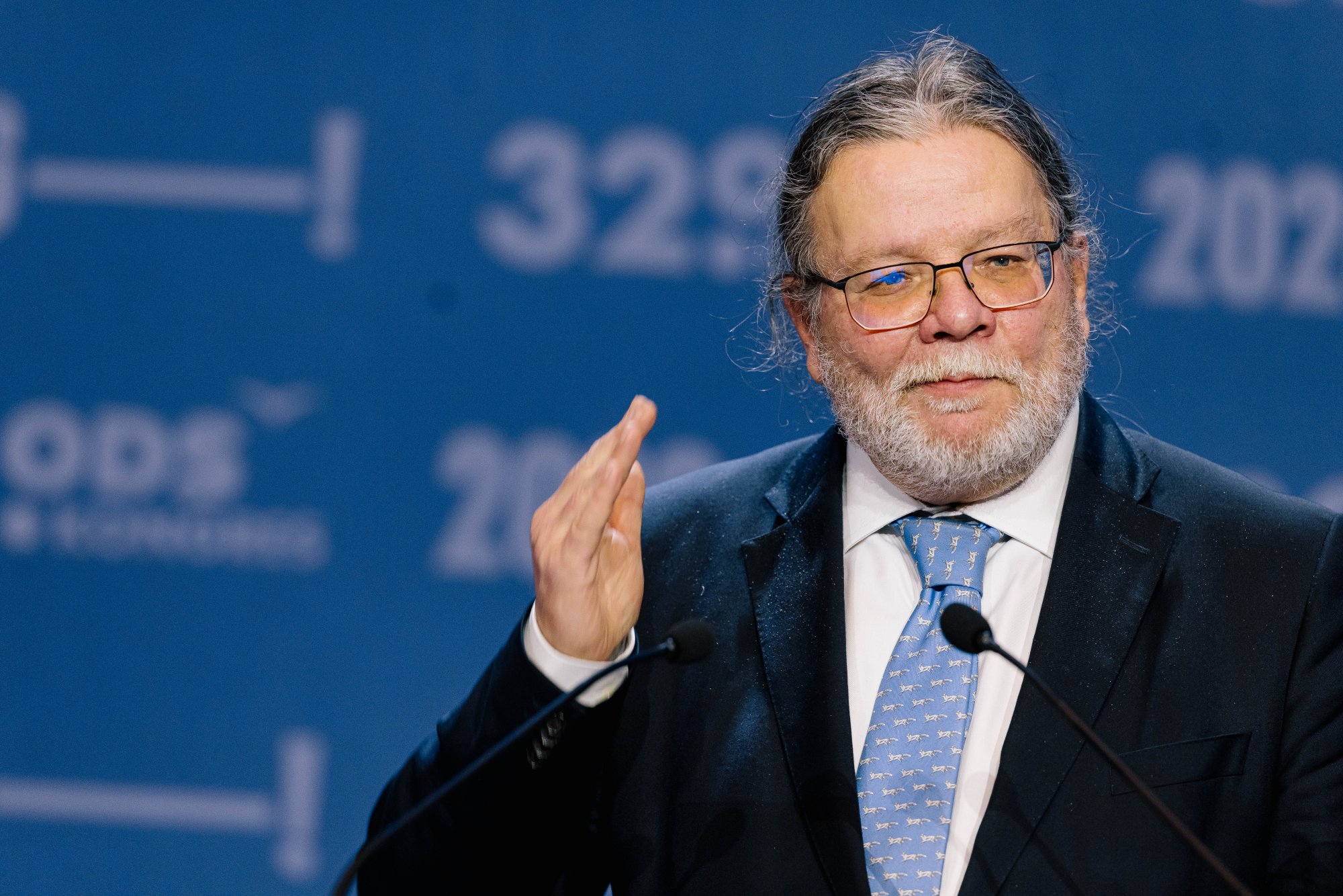 ČRo Plus: Nedodržování závazků vyprazdňuje NATO, říká Alexandr Vondra