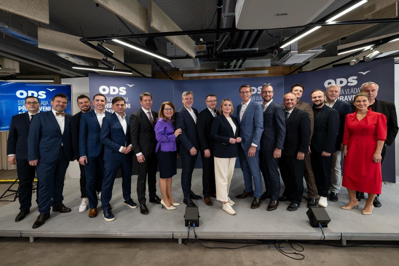 ODS představila stínovou vládu pod heslem „Připraveni převzít odpovědnost“