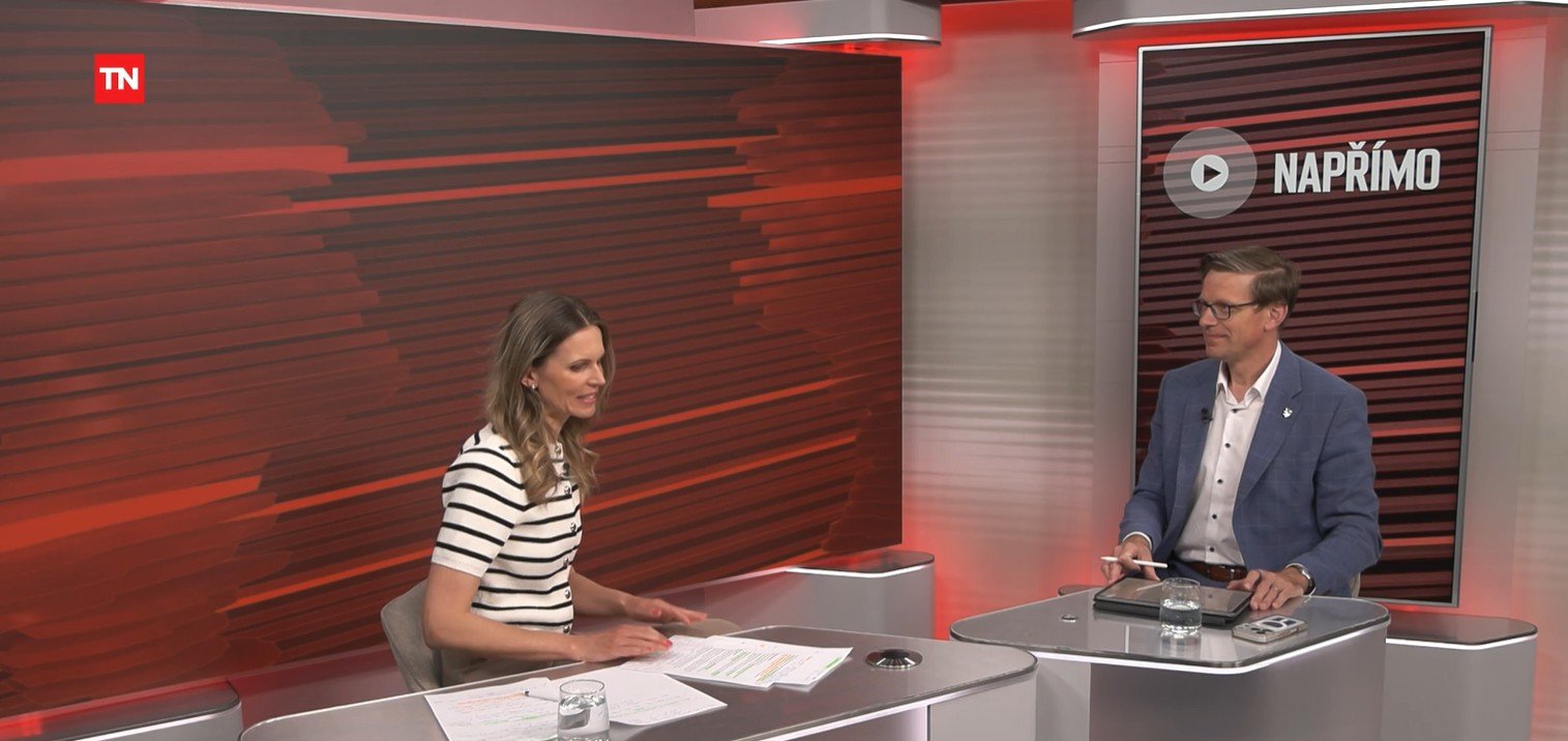 Napřímo: Martin Kupka varuje před stropováním marží u pohonných hmot: Může se to vymstít