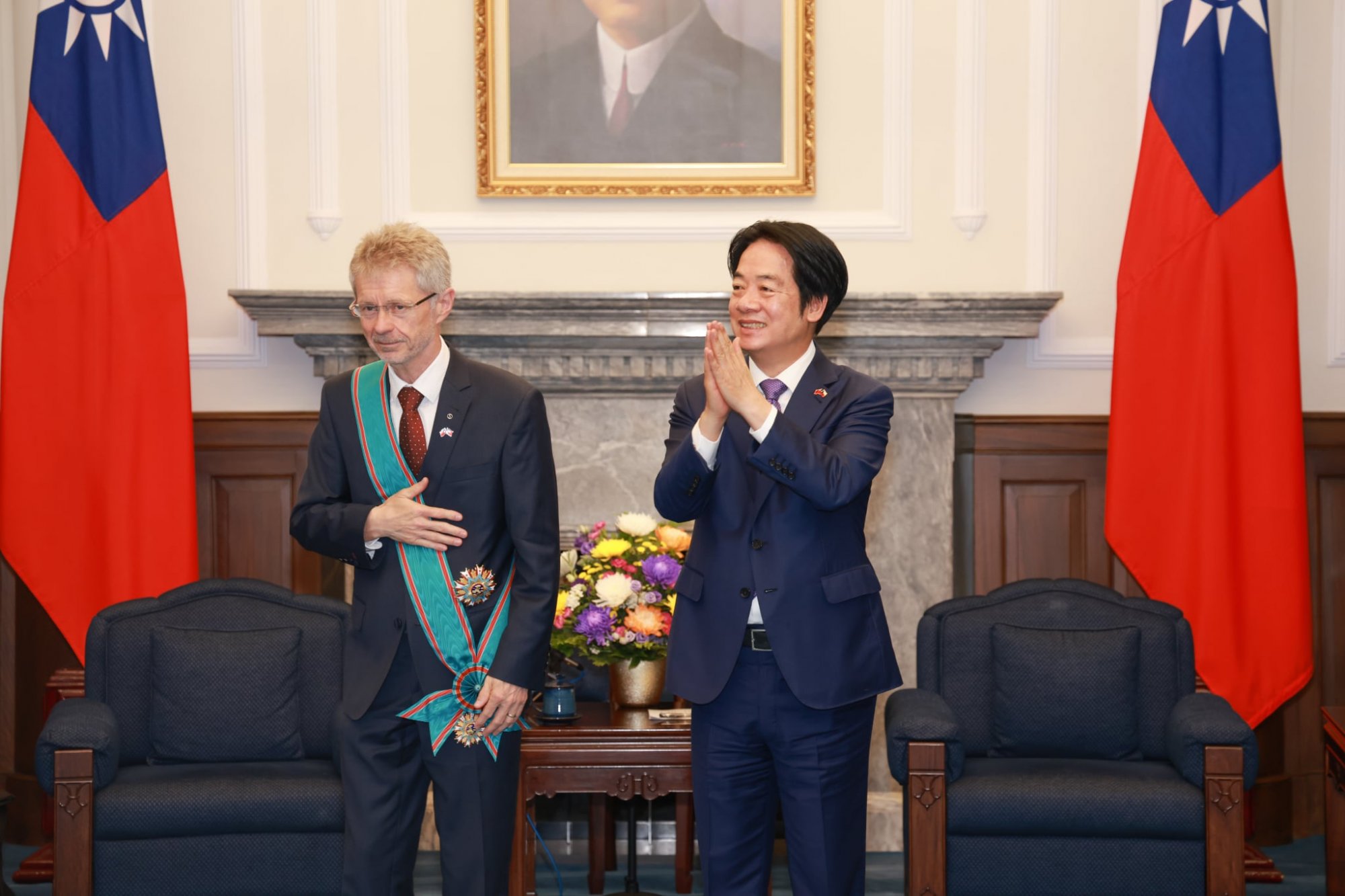 Předseda Senátu Miloš vystrčil obdržel taiwanský řád za podporu vzájemné spolupráce, zahájil českou účast na globálním technologickém veletrhu InnoVEX