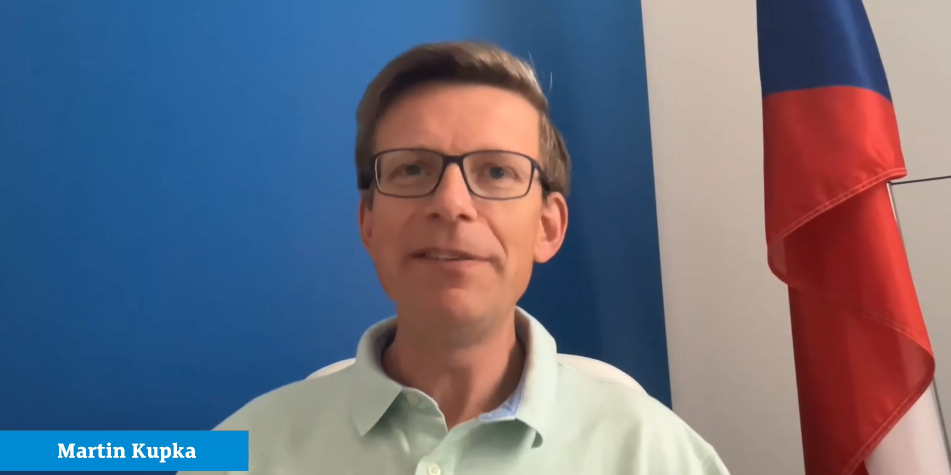 Babišovy odkryté poznámky k prezidentovi? Zoufalost, komentoval Martin Kupka v online debatě na Deníku