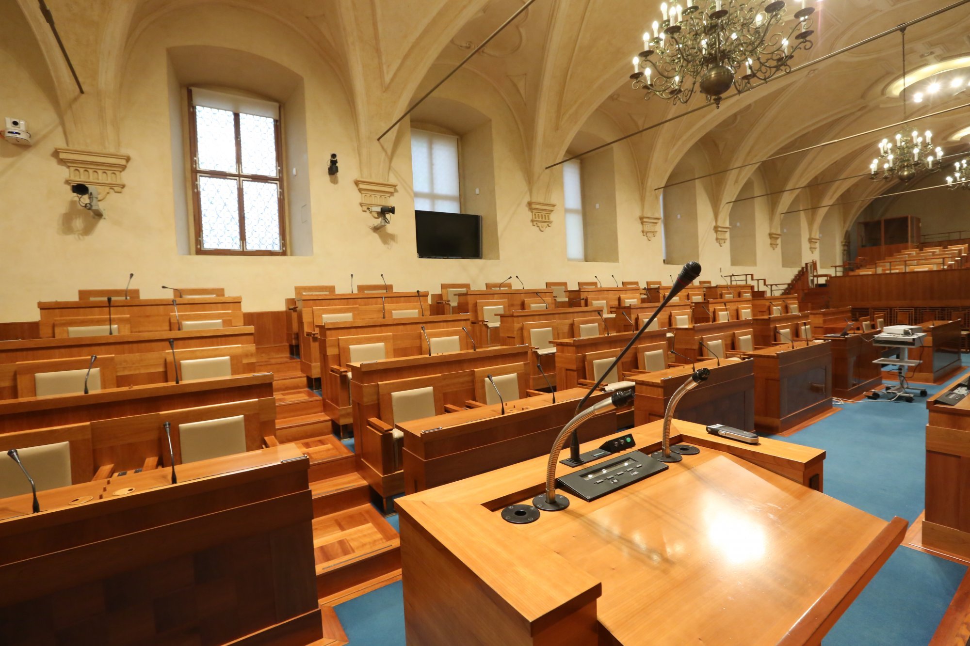 ODS vysílá do Senátu čtrnáct osobností, v dalších regionech v koalicích nebo s podporou: Senát jako pojistka proti špatné vládě, špatným zákonům i populismu